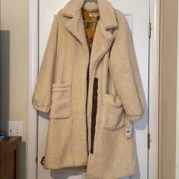 FREE PEOPLE “Tessa Teddy” COAT - Picture 6 of 6